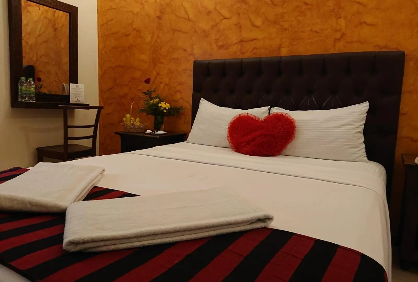 Forever City Hotel Kiribathgoda