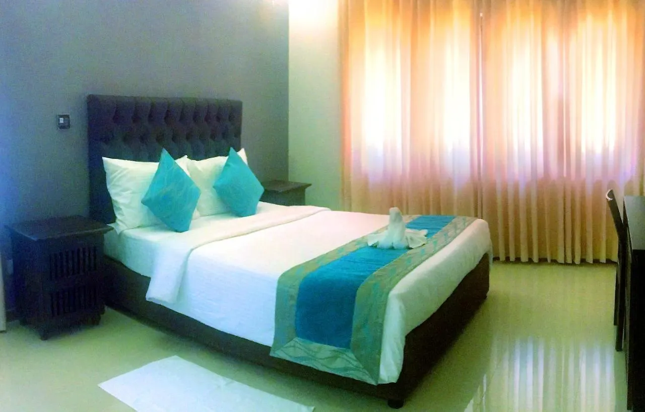 Forever City Hotel Kiribathgoda
