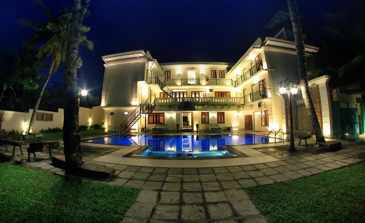 Forever City Hotel Kiribathgoda