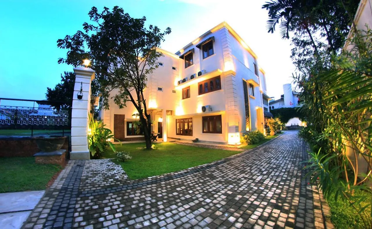 ***  Forever City Hotel Kiribathgoda Sri Lanka